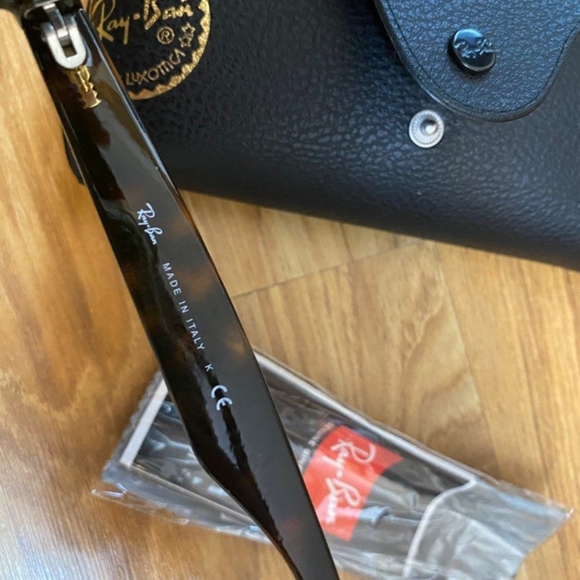 Full Set- Ray Ban Sunglasses, made in italy - Picture 2 of 4